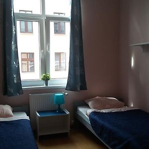 Pokój z dwoma pojedynczymi łóżkami